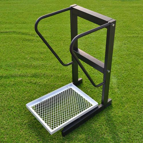 Soportes para bolsas de golf, tacos y suministros para campos de prácticas de golf