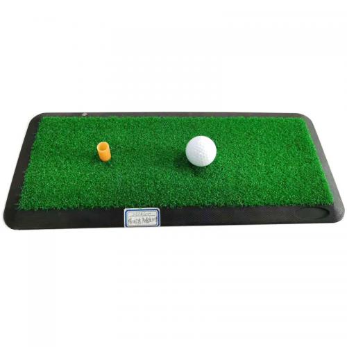 Mini golf hitting mat