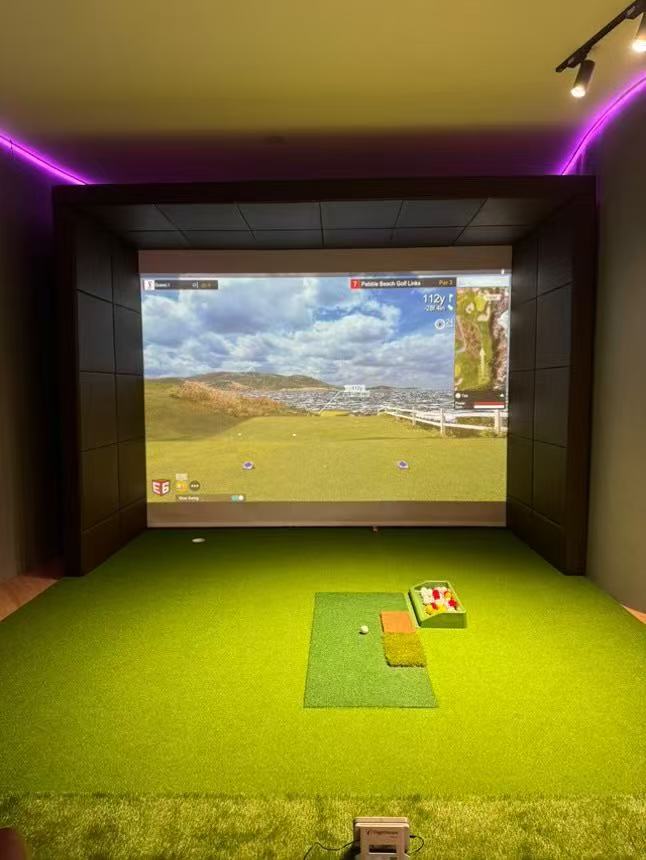 La tecnología detrás de nuestro simulador de golf: una nueva era del golf virtual.